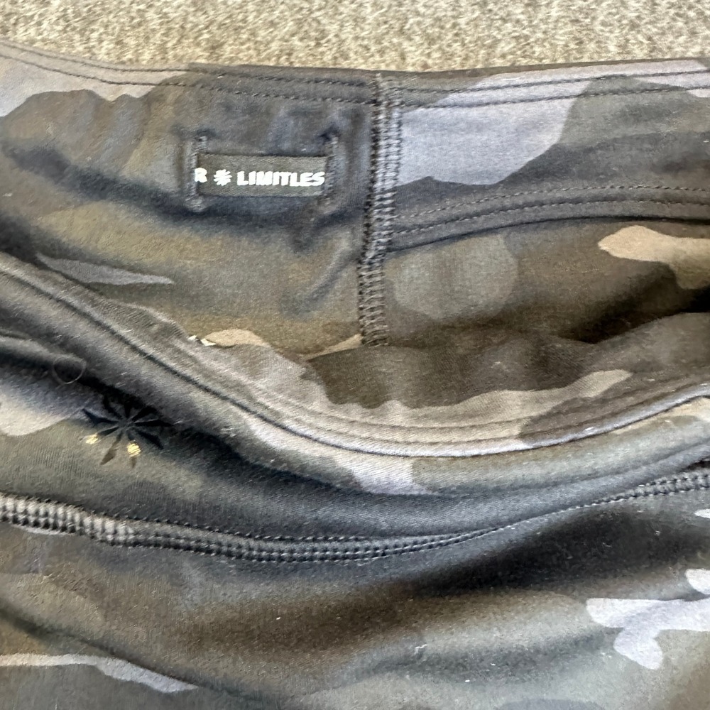 Athleta Swing Camo Skort Tiered Ruffle Active Skirt Shorts Girls Size XL 14 - Picture 13 of 15